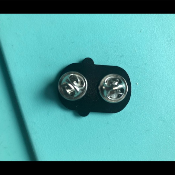 Brainiac Geometric Pin - Picture 4 of 4